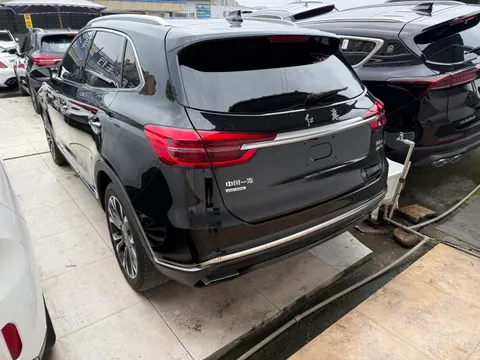 Hongqi HS5