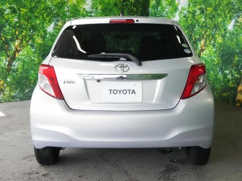 Toyota Yaris (Vitz)