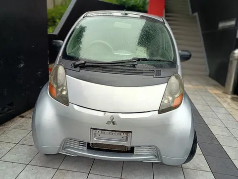 Mitsubishi I