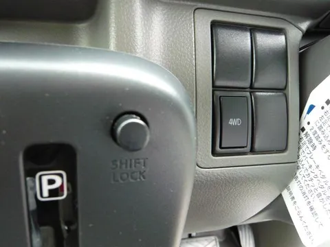 Mitsubishi Minicab Van