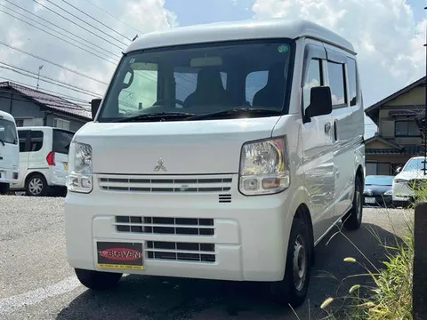Mitsubishi Minicab Van