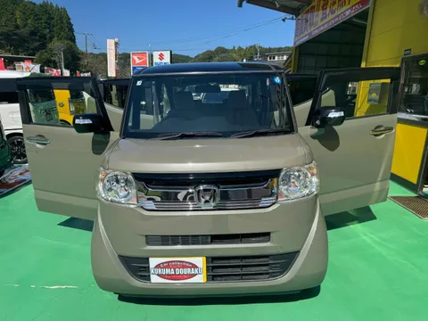 Honda N-BOX Slash