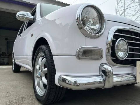 Daihatsu Mira Gino