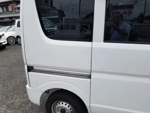 Mitsubishi Minicab Van