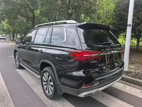 Roewe RX8
