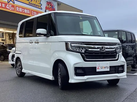 Honda N-BOX Custom