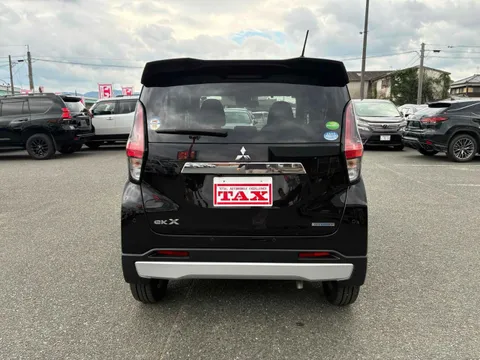 Mitsubishi eK X