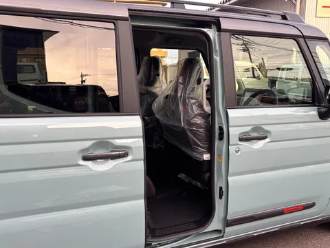Suzuki Spacia