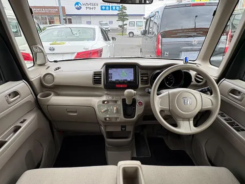 Honda N-BOX Plus