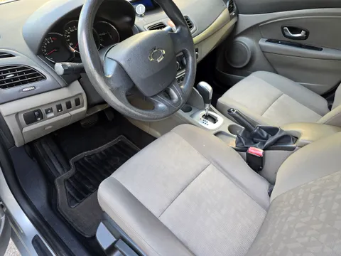 Renault SM3