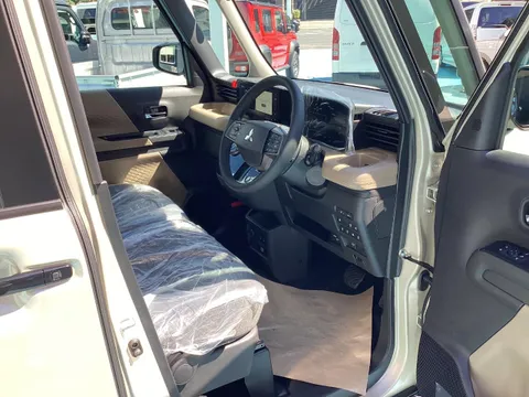 Mitsubishi Delica Mini
