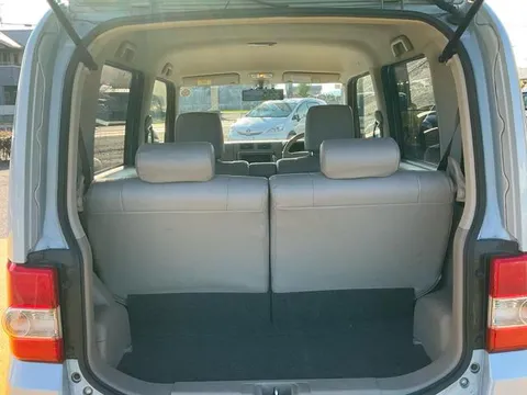 Toyota Pixis Space