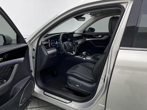 Hongqi HS5