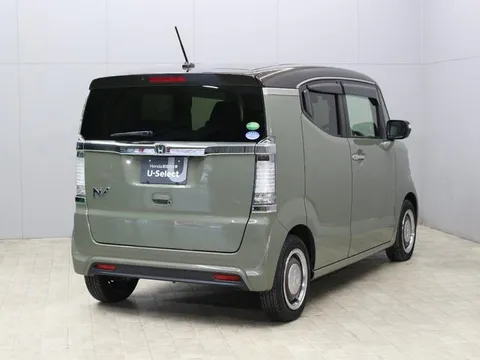 Honda N-BOX Slash
