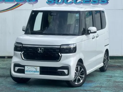 Honda N-BOX Custom