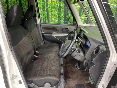 Mitsubishi eK Space Custom