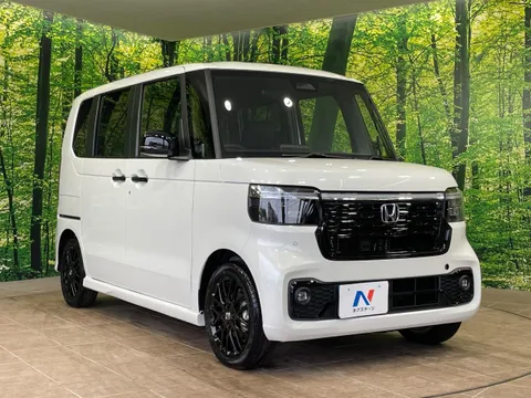 Honda N-BOX Custom