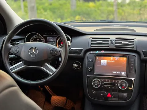 Mercedes-Benz R-Class