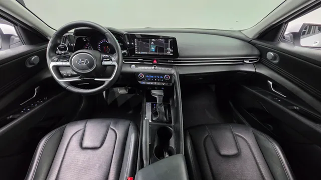 Hyundai Elantra (Avante)