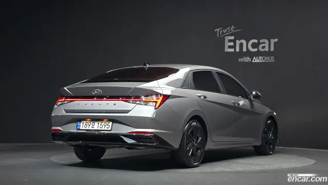 Hyundai Elantra (Avante)