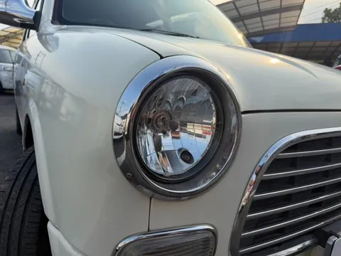 Daihatsu Mira Gino