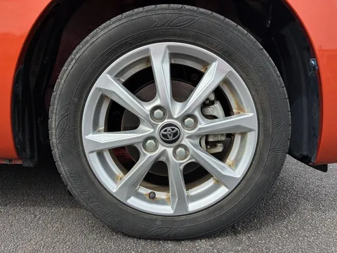 Toyota Pixis Mega
