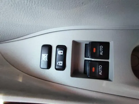 Toyota iQ