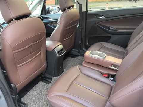 Buick GL6
