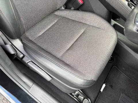 Nissan Note Aura