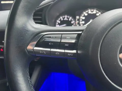Mazda MAZDA3 Fastback