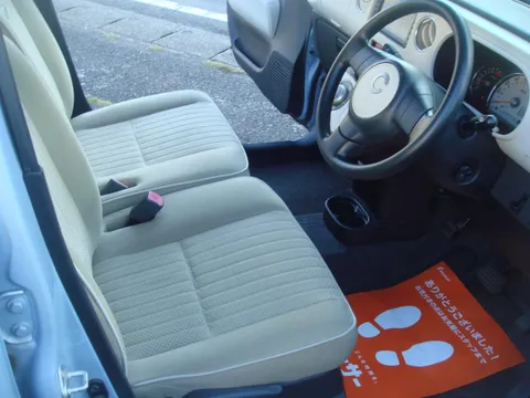 Daihatsu Mira Cocoa