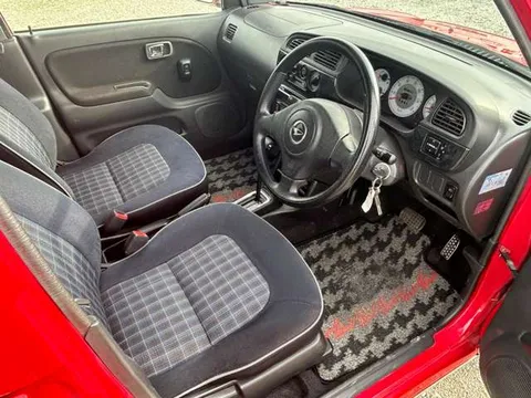 Daihatsu Mira Gino