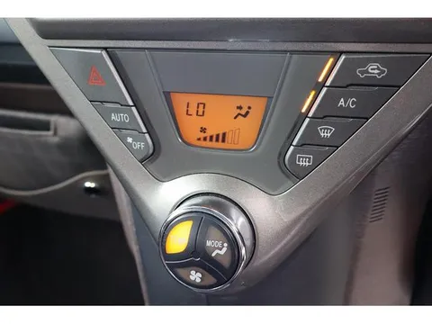 Toyota iQ