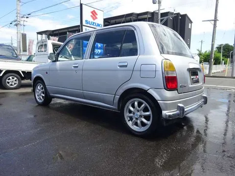 Daihatsu Mira Gino
