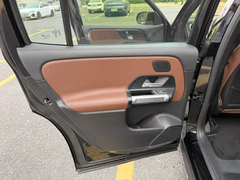 Mercedes-Benz Mercedes-Benz GLB