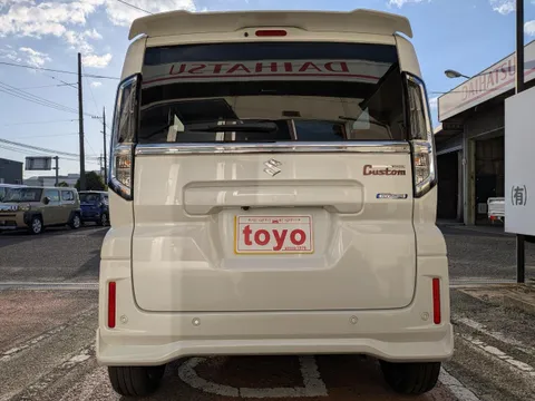 Suzuki Spacia