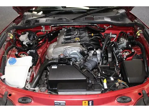Mazda MX-5 (Roadster)