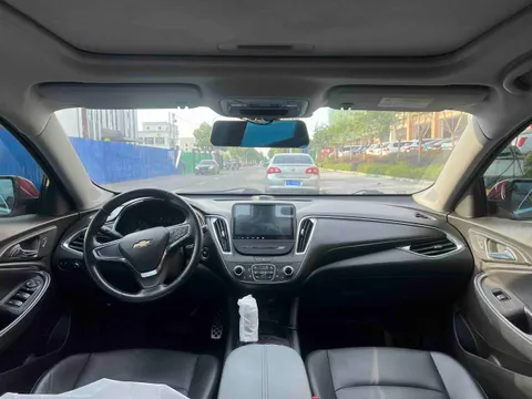 Chevrolet Malibu XL