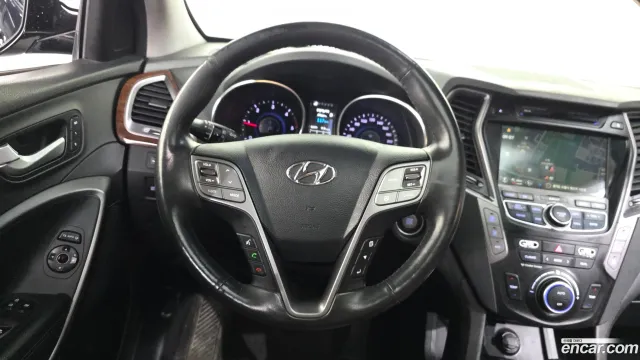 Hyundai Grand Santa Fe (Maxcruz)