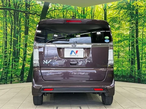 Honda N-BOX Slash