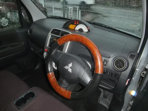 Mitsubishi Toppo