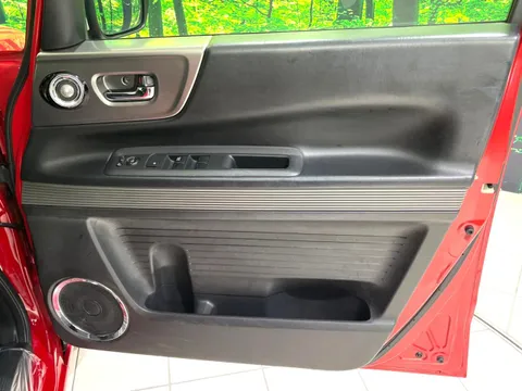 Honda N-BOX Slash