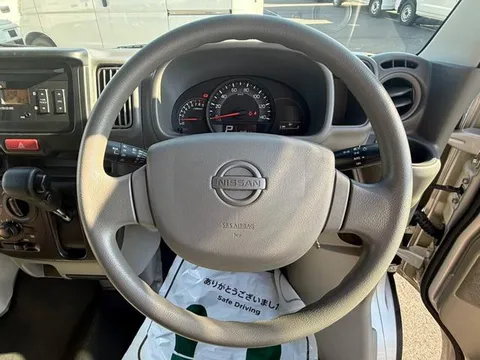 Nissan Clipper