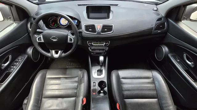 Renault SM3