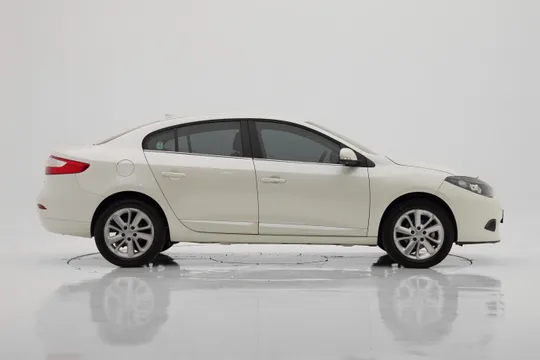 Renault SM3