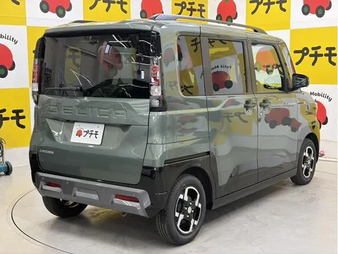Mitsubishi Delica Mini
