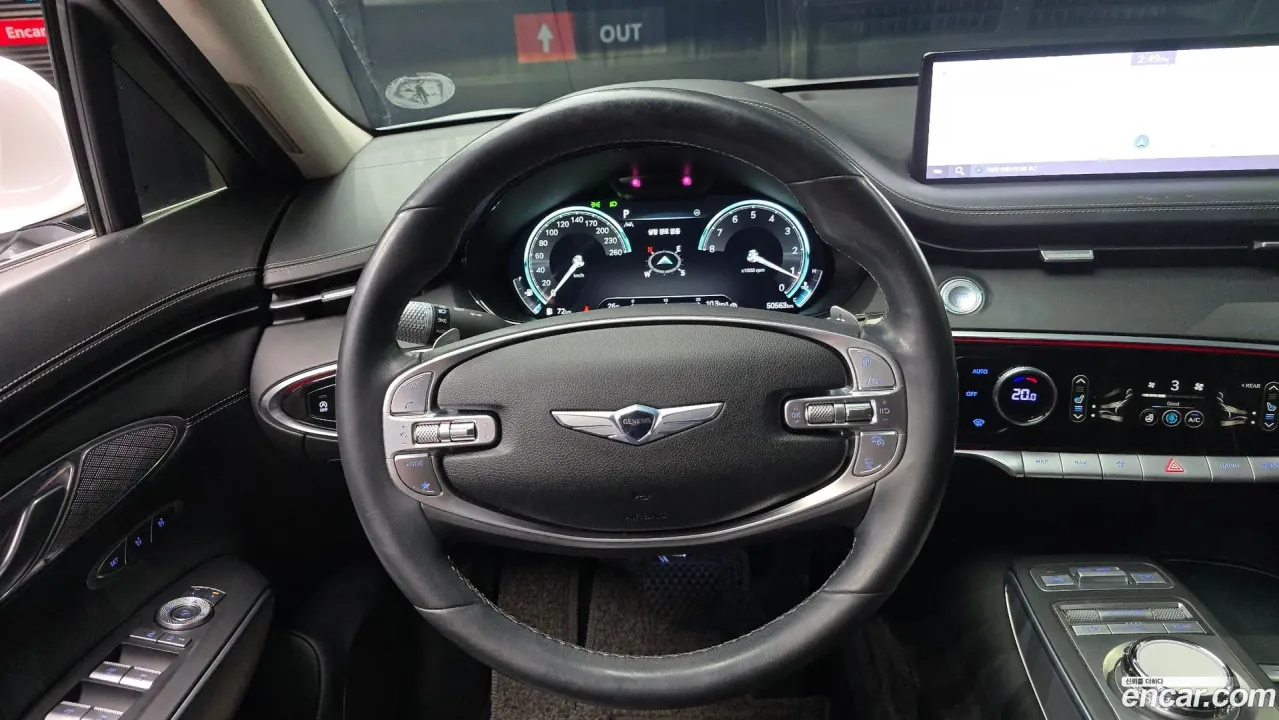 Genesis GV70