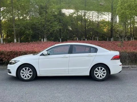 Qoros 3