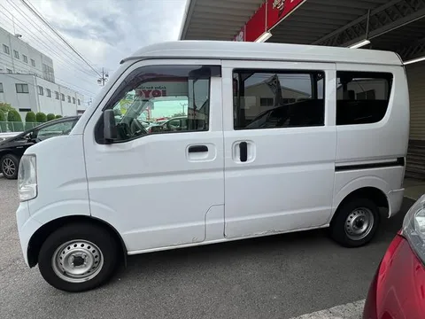 Nissan Clipper