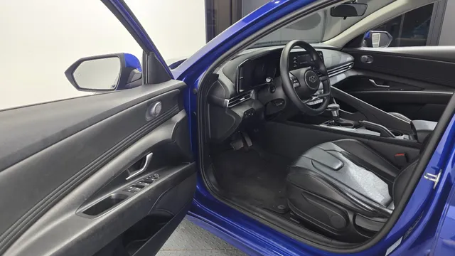 Hyundai Elantra (Avante)